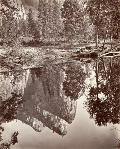 منظر المرآة للأخوة الثلاثة ، يوسمايت ، كاليفورنيا. 1872 ، طبع كاليفورنيا. 1876. بواسطة كارلتون إي واتكينز.