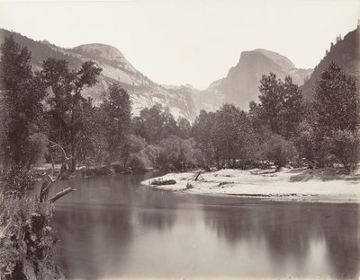 القبة الشمالية والجنوبية ، يوسمايت ، كاليفورنيا. 1872 ، طبع كاليفورنيا. 1876. بواسطة كارلتون إي واتكينز.