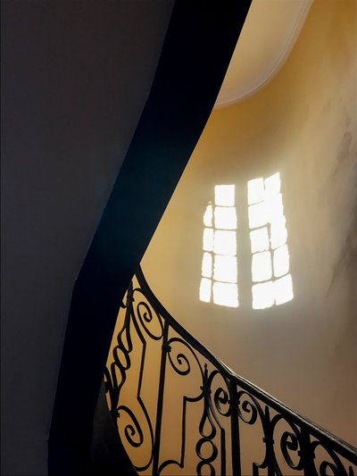 التكوين - الهندسة المعمارية - التفاصيل، 2021 (صورة فوتوغرافية) بواسطة سيسيل جاميت