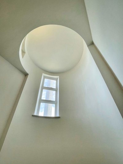 التكوين - الهندسة المعمارية - التفاصيل، 2023 (صورة فوتوغرافية) بواسطة سيسيل جاميت