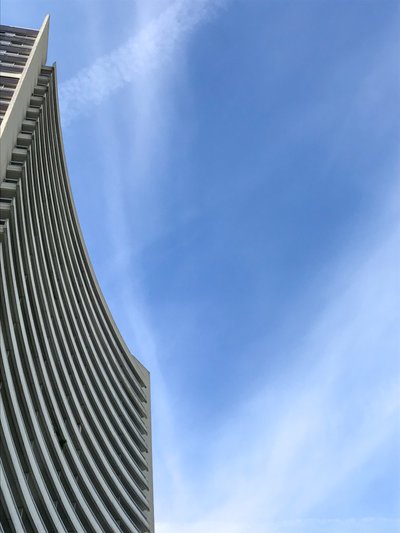 التركيب - الهندسة المعمارية، 2019 (صورة فوتوغرافية) بواسطة سيسيل جاميت