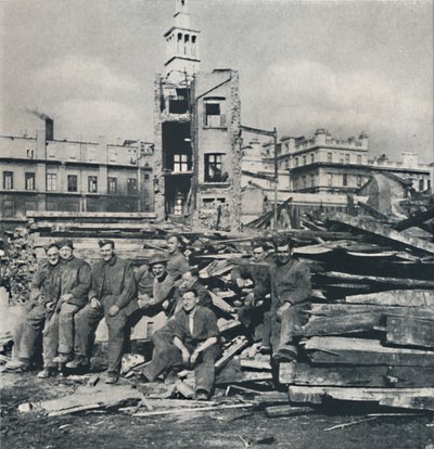 ضد الأنقاض ، 1941 بواسطة سيسيل بيتون