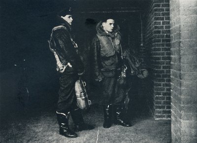 جاهز وانتظار بقية أفراد الطاقم ، 1941 بواسطة سيسيل بيتون