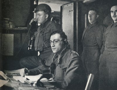 لاسلكي ، 1941 بواسطة سيسيل بيتون