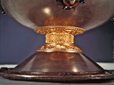 The Ardagh Chalice، Reerasta، County Limerick (الفضة مع التذهيب الفضي والمينا والنحاس والبرونز) (تفاصيل 228699) بواسطة سلتيك