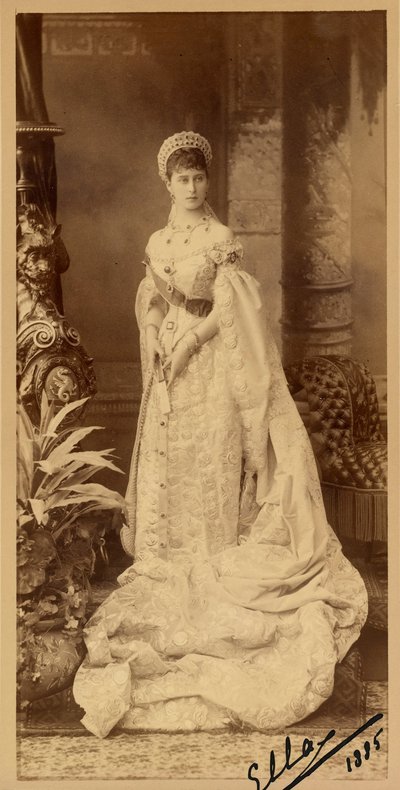 إليزابيث فيودوروفنا دي روسي (إليزابيث دي هيس دارمشتات) (1864-1918) - صورة للدوقة الكبرى إليزافيتا فيودوروفنا (1864-1918) ، الأميرة إليزابيث من هيسن والراين ، بواسطة بيرجاماسكو ، تشارلز (كارل) (1830-1896). تصوير الجيلاتين الفضي بواسطة تشارلز برجاماسكو