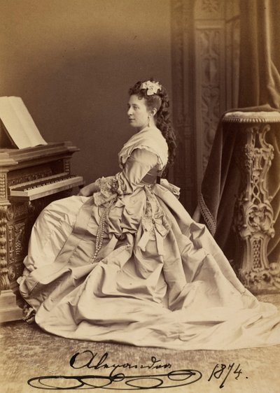 صورة للدوقة الكبرى الكسندرا يوسيفوفنا من ساكس ألتنبرغ (1830-1911) بواسطة تشارلز برجاماسكو