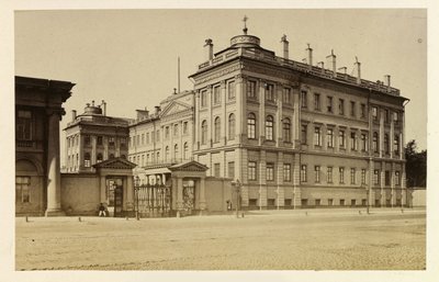 قصر أنيشكوف في سانت بطرسبرغ ، بواسطة بيرغاماسكو ، تشارلز (كارل) (1830-1896). صور الألبومين بواسطة تشارلز برجاماسكو