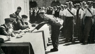 يوم الدفع مقابل الحياة في سلاح الجو الملكي في فترات منتظمة ، 1941. بواسطة تشارلز براون
