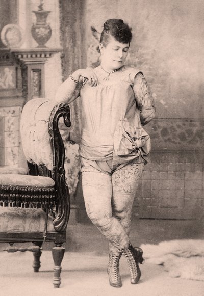 صورة لنورا هيلدربراندت المرأة الموشومة ، 1896 بواسطة تشارلز ايزنمان