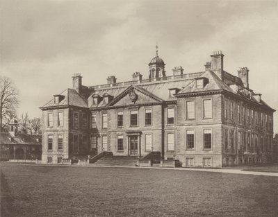 Belton House، Grantham، The Entrance Front بواسطة تشارلز لاثام