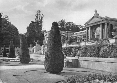 المدرجات الجنوبية بواسطة تشارلز لاثام