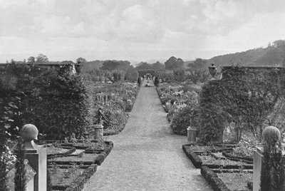 Tyninghame: The Walled Garden بواسطة تشارلز لاثام