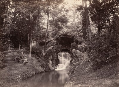 الكهف في Bois de Boulogne ، 1858-1860. بواسطة تشارلز مارفيل