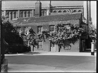 24-26 Queen Street، Hammersmith، Hammersmith and Fulham، Greater London Authority، 1930s. بواسطة تشارلز وليام بريكيت