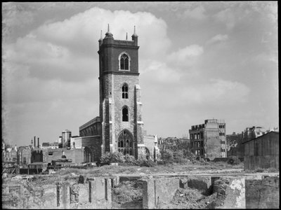 St Giles 'Cripplegate ، شارع فور ، مدينة ومقاطعة مدينة لندن ، GLA ، 1941-1945. بواسطة تشارلز وليام بريكيت