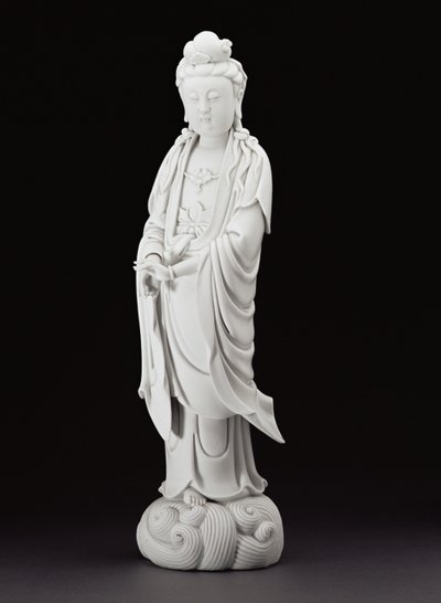 أبيض الصين قوانيين ، c.1800 (الخزف) بواسطة المدرسة الصينية