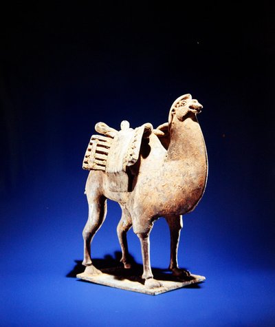 الجمل ، من منتصف إلى أواخر القرن السادس ، شمال وي (386-534) -سلالة كي الشمالية (550-77) (خزف) (انظر أيضًا 394829) بواسطة المدرسة الصينية