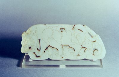 لوحة على شكل نمر ، سلالة هان (206-220) (اليشم) بواسطة Chinese School