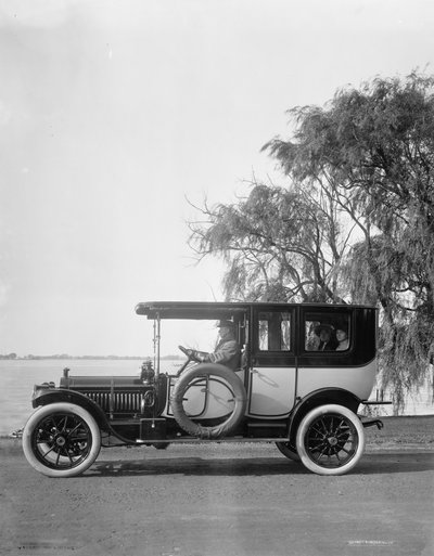 باكارد 1912 سيدان بواسطة شركة ديترويت للنشر