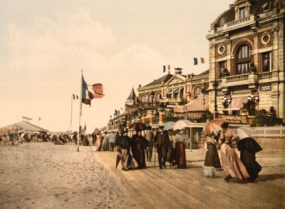 بروميناد والصالون الكبير ، تروفيل سور مير ، فرنسا ، حوالي 1905 (صورة ملونة) بواسطة شركة ديترويت للنشر