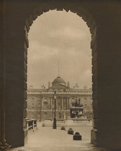 منظر عابر لمنزل سومرست من ستراند ، c1935. بواسطة دونالد ماكليش
