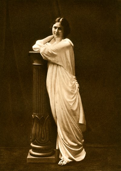 ملكة جمال Isadora Duncan ، أواخر القرن التاسع عشر. بواسطة استوديوهات دوفر ستريت