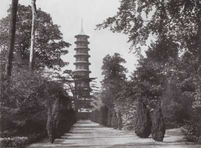 حدائق كيو، حوالي عام 1900 (صورة بالأبيض والأسود) بواسطة إي جيه واليس
