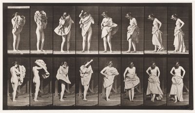 صفيحة 425. المرحاض ، لبس الثوب والاستدارة ، 1872-1885 بواسطة ايدويرد مويبريدج