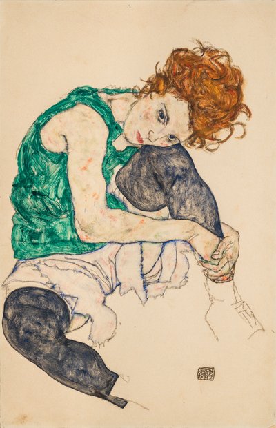 امرأة جالسة مع ثني ركبتيه ، 1917 بواسطة Egon Schiele