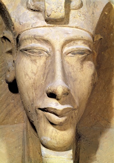 تمثال نصفي لأمنوفيس الرابع (إخناتون) (c.1364-1347 قبل الميلاد) من معبد آمون ، الكرنك ، c.1353-1337 قبل الميلاد (الحجر الرملي) (التفاصيل) بواسطة الأسرة الثامنة عشر المصرية