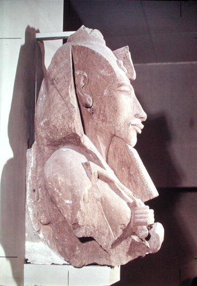 تمثال نصفي لأمنوفيس الرابع (إخناتون) (c.1364-1347 قبل الميلاد) من معبد آمون ، الكرنك ، c.1353-1337 قبل الميلاد (الحجر الرملي) بواسطة الأسرة الثامنة عشر المصرية