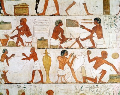 نقش وتلميع المزهريات من الذهب والفضة من مقبرة رخمير بواسطة الأسرة الثامنة عشر المصرية