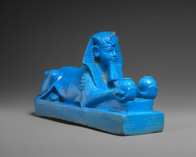 أبو الهول لأمنحتب الثالث ، ربما من نموذج معبد ، c.1390-1352 قبل الميلاد (القيشاني مع بقايا الحجر الجيري) بواسطة الأسرة الثامنة عشر المصرية