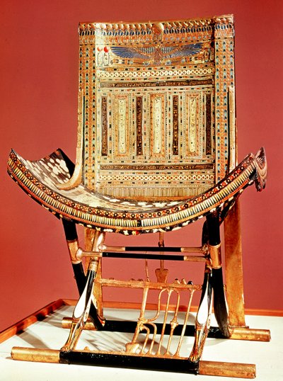 العرش الكنسي للفراعنة ، من مقبرة توت عنخ آمون (1370-52 قبل الميلاد) المملكة الحديثة (خشب مرصع) (انظر أيضًا 59232) بواسطة الأسرة الثامنة عشر المصرية