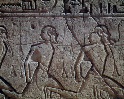  بواسطة الأسرة المصرية التاسعة عشرة