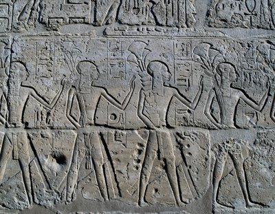  بواسطة الأسرة المصرية التاسعة عشرة
