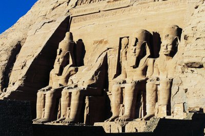  بواسطة الأسرة المصرية التاسعة عشرة