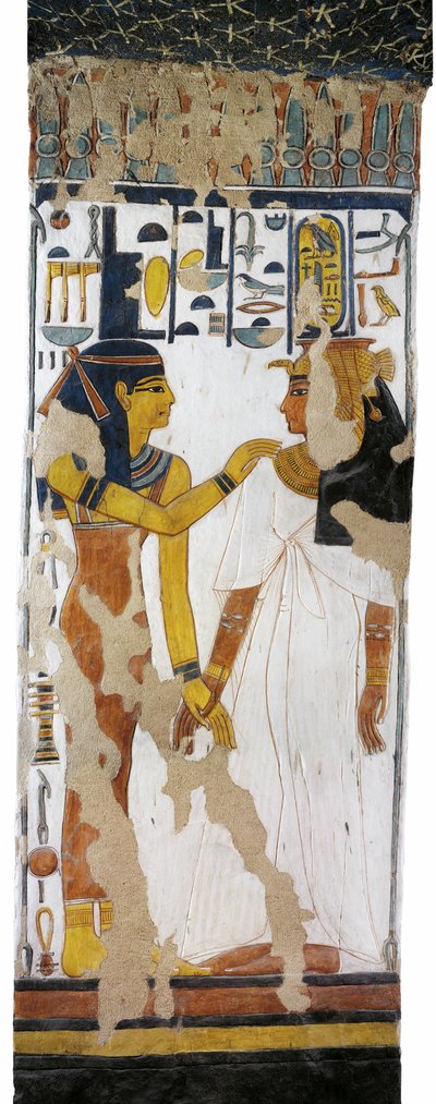 Egypt, Thebes, Luxor, Valley of the Queens, Tomb of Nefertari, mural painting of Isis and queen on pillar in Burial chamber from 19th dynasty بواسطة الأسرة المصرية التاسعة عشرة
