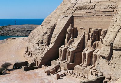  بواسطة الأسرة المصرية التاسعة عشرة