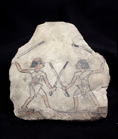 أوستراكون يصور رجلين يتشاجران بالعصي ، من دير المدينة ، المملكة الجديدة (حجر مطلي) بواسطة الأسرة المصرية التاسعة عشرة