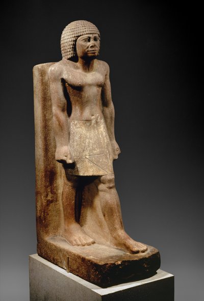 Striding الشكل ، ج. 2575 - 2465 قبل الميلاد (كوارتزيت مطلي) بواسطة الأسرة الرابعة المصرية
