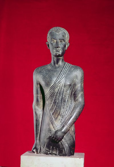 تمثال لحور من الإسكندرية ، ج .40 ق.م (بازلت) بواسطة Egyptian Ptolemaic Period