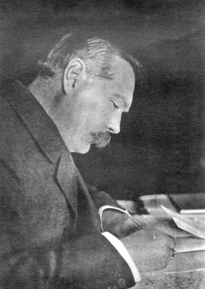 السير آرثر كونان دويل ، كاتب اسكتلندي ، 1912. بواسطة إميل أوتو هوب