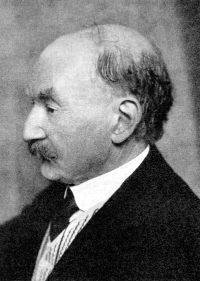توماس هاردي ، OM ، آخر عظمى الفيكتوريين ، 1923. بواسطة إميل أوتو هوب