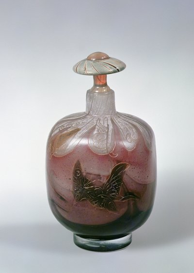 زجاجة وسدادة ، c.1900 بواسطة اميل جالي