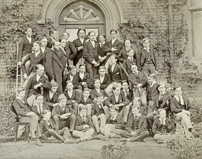 صورة منزلية في كلية إيتون ، 1870 بواسطة English Photographer