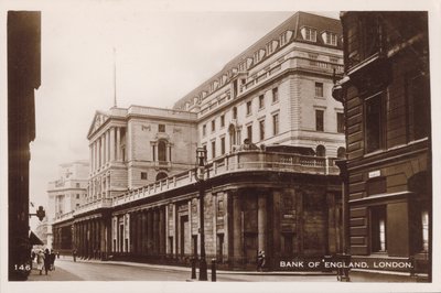 Bank of England, London (b/w photo) بواسطة مصور انجليزى