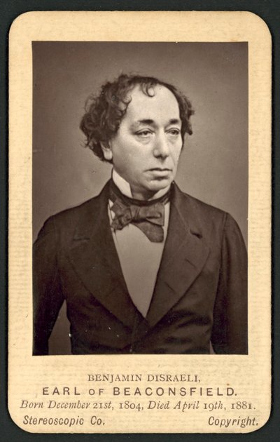 Benjamin Disraeli, Earl of Beaconsfield, memorial photo card (b/w photo) بواسطة مصور انجليزى