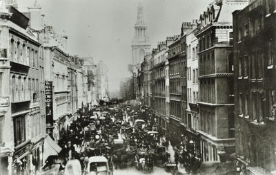 الرخيص ، يتطلع شرقاً إلى Bow Church ، مدينة لندن ، 1880 بواسطة مصور انجليزى